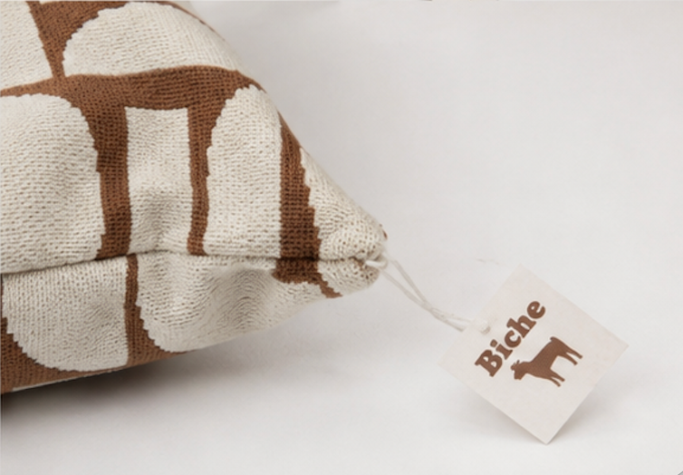 Lit pour chien - Motif géométrique écru et marron