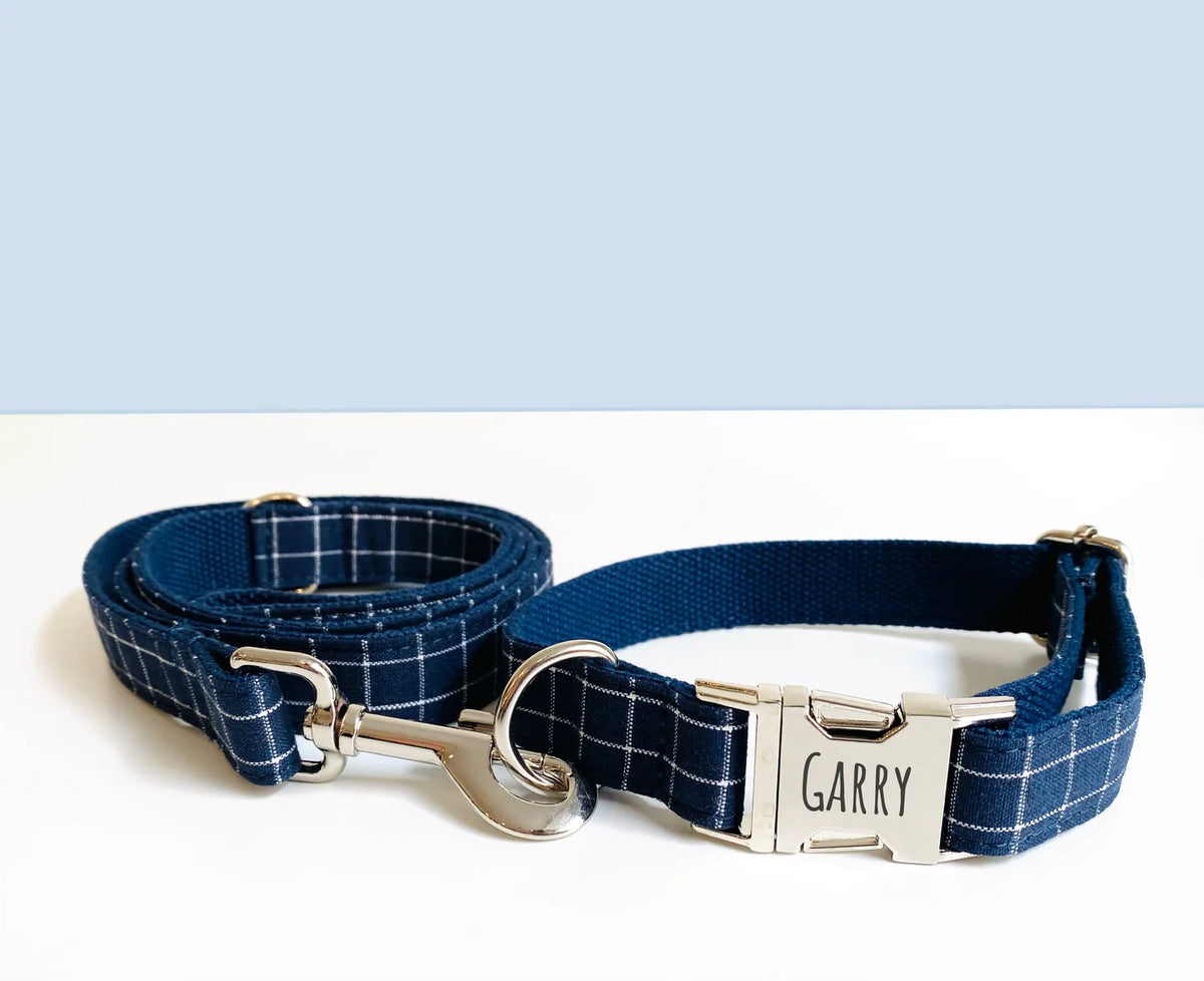 Laisse multiposition – Carreaux Bleu Marine – Bandes de Canailles